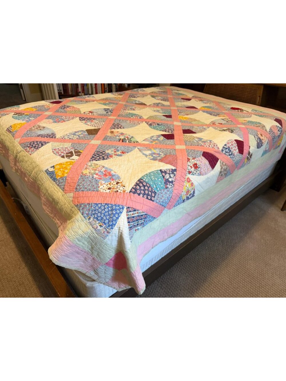 1940s vintage quilt with feedsack fabrics 75" x 76" Flowering Snowball pattern - Picture 3 of 16